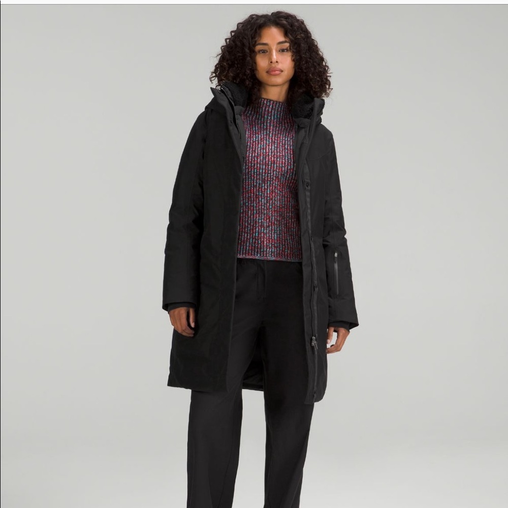 Excellent condition black Lululemon Snow Warrior Parka.